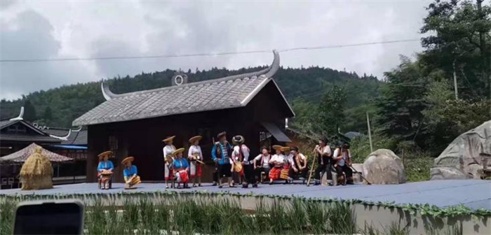 長沙展覽展示設(shè)計,商業(yè)空間設(shè)計,長沙五岳展覽服務有限公司 長沙展覽展示設(shè)計,商業(yè)空間設(shè)計,長沙五岳展覽服務有限公司
